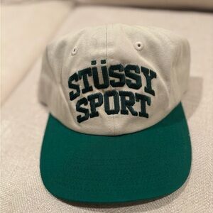 Stüssy Sport Cap in Cream and Green
